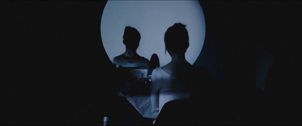 Crítica “El Aro: Resurrección”, la mujer de pelo negro ahora en internet