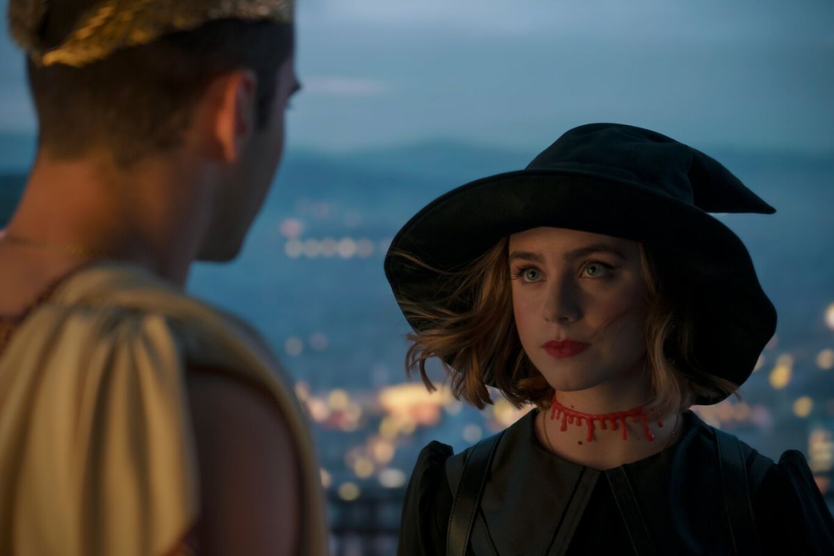 Crítica de "A través de mi ventana", desnudos y abdominales marcados para justificar la violencia y las relaciones tóxicas