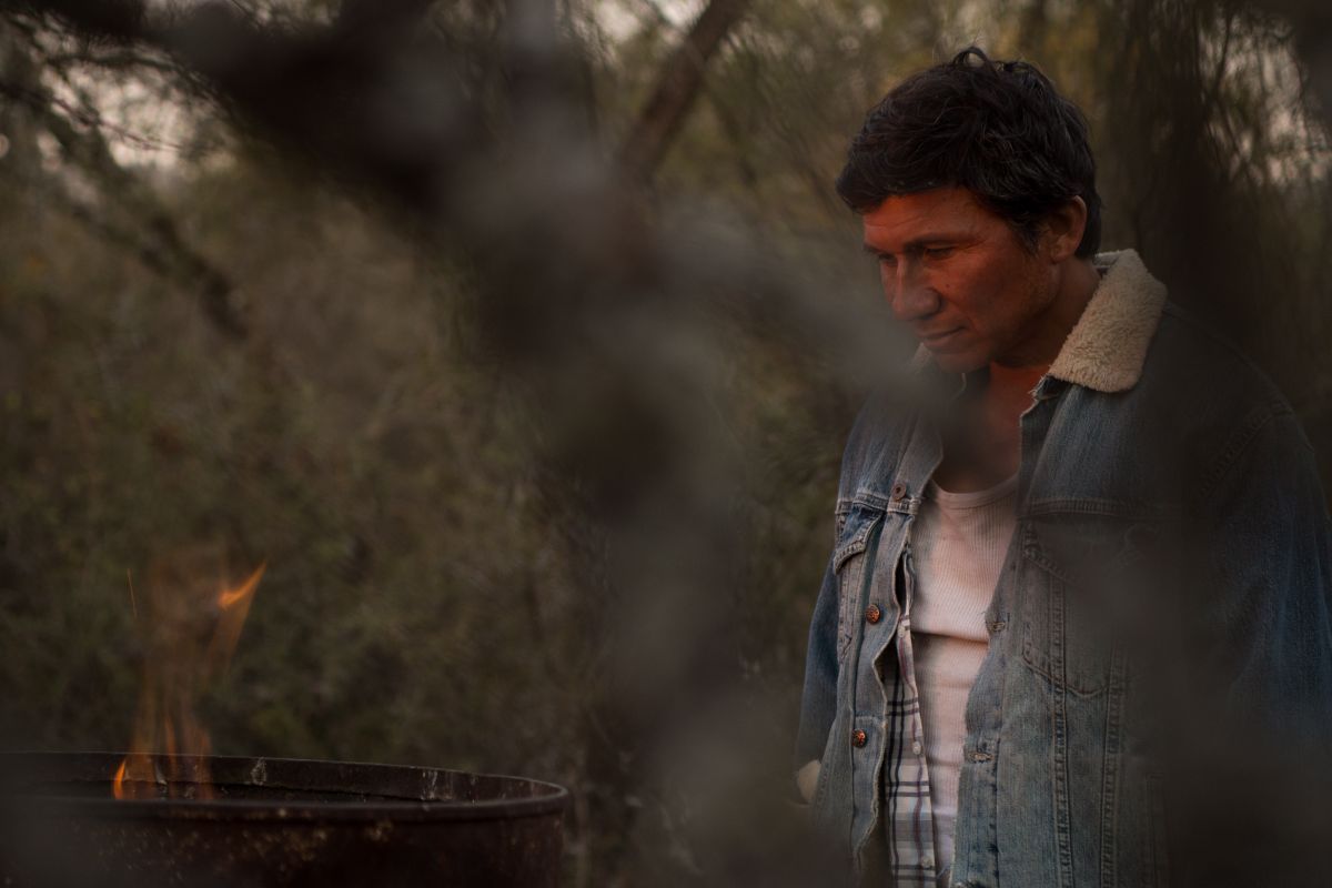 Crítica de “Bajo la corteza”, Martín Heredia Troncoso  y la problemática de los incendios forestales 