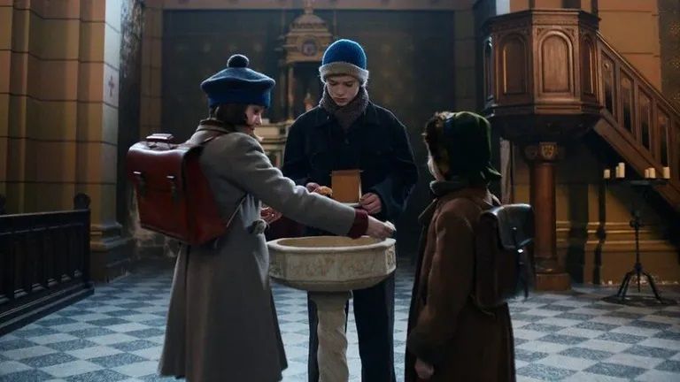 Crítica de "Una sombra en mi ojo",  la crueldad de la guerra es dolor de inocentes