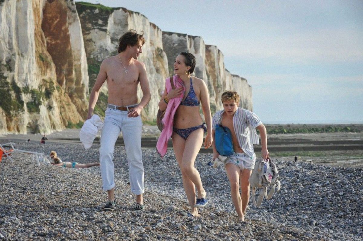 Crítica de "Verano del 85",  drama y suspense ochentoso en una nueva historia gay de François Ozon