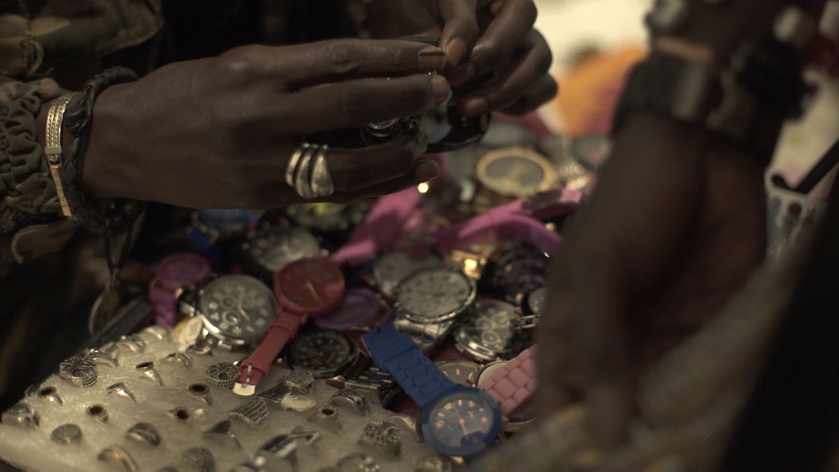 Crítica de “Borom Taxi”, relato sobre los senegaleses en Argentina de Andrés Guerberoff