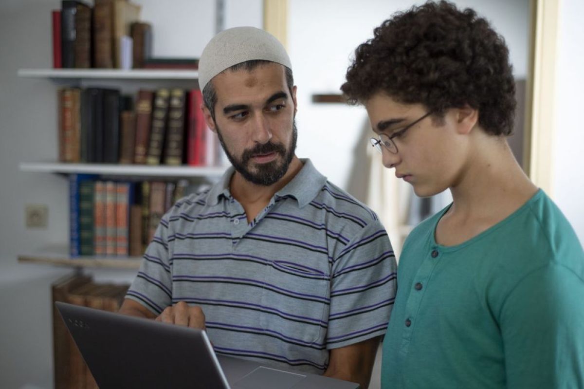 Crítica de "El joven Ahmed" y la superficialidad dardenniana en su máxima expresión