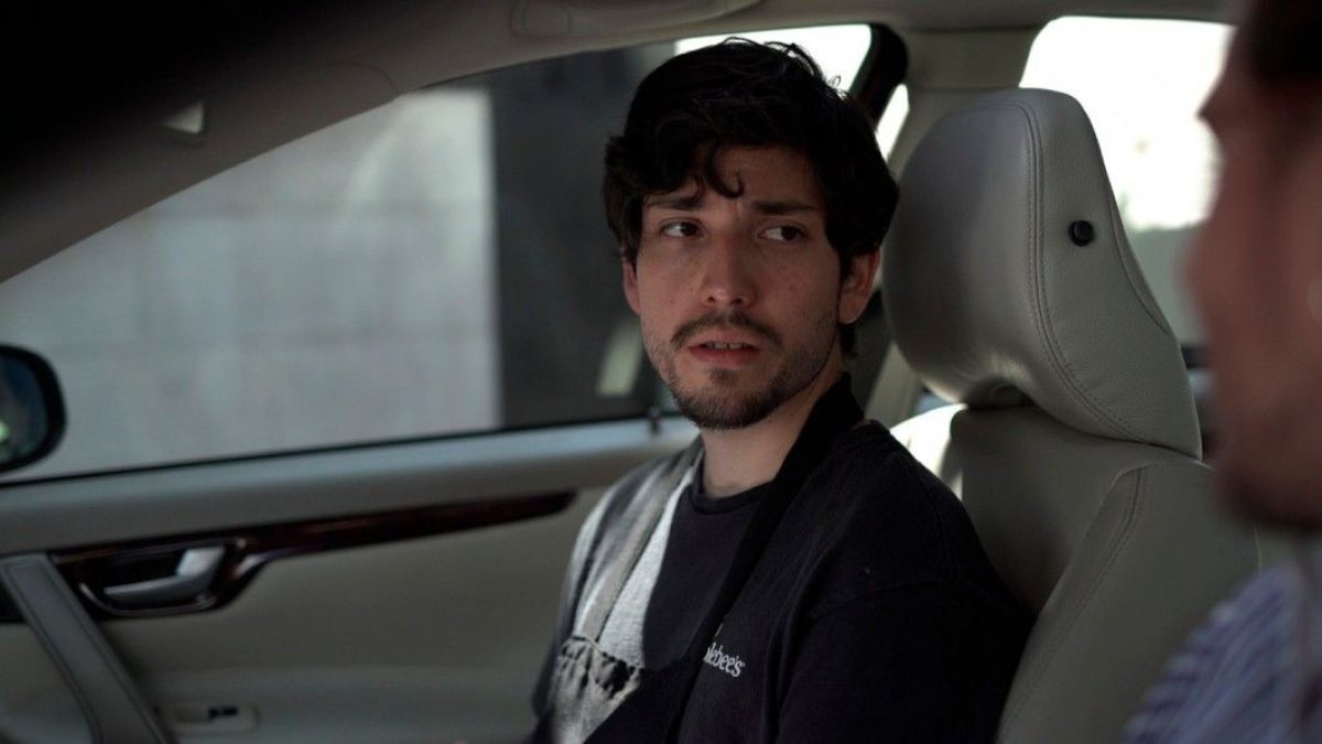 Crítica de "Proyecto fantasma", una comedia fantástica sobre millennials de Roberto Doveris