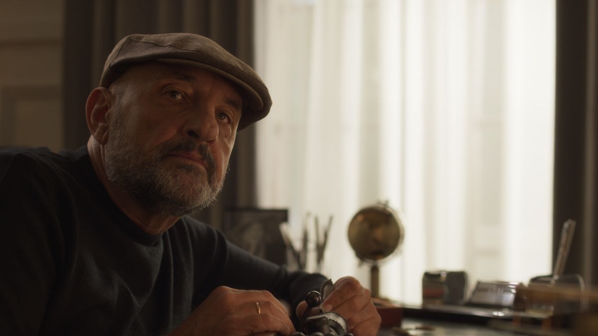 Crítica de “En la mira”, adrenalina en el call center con Nicolás Francella